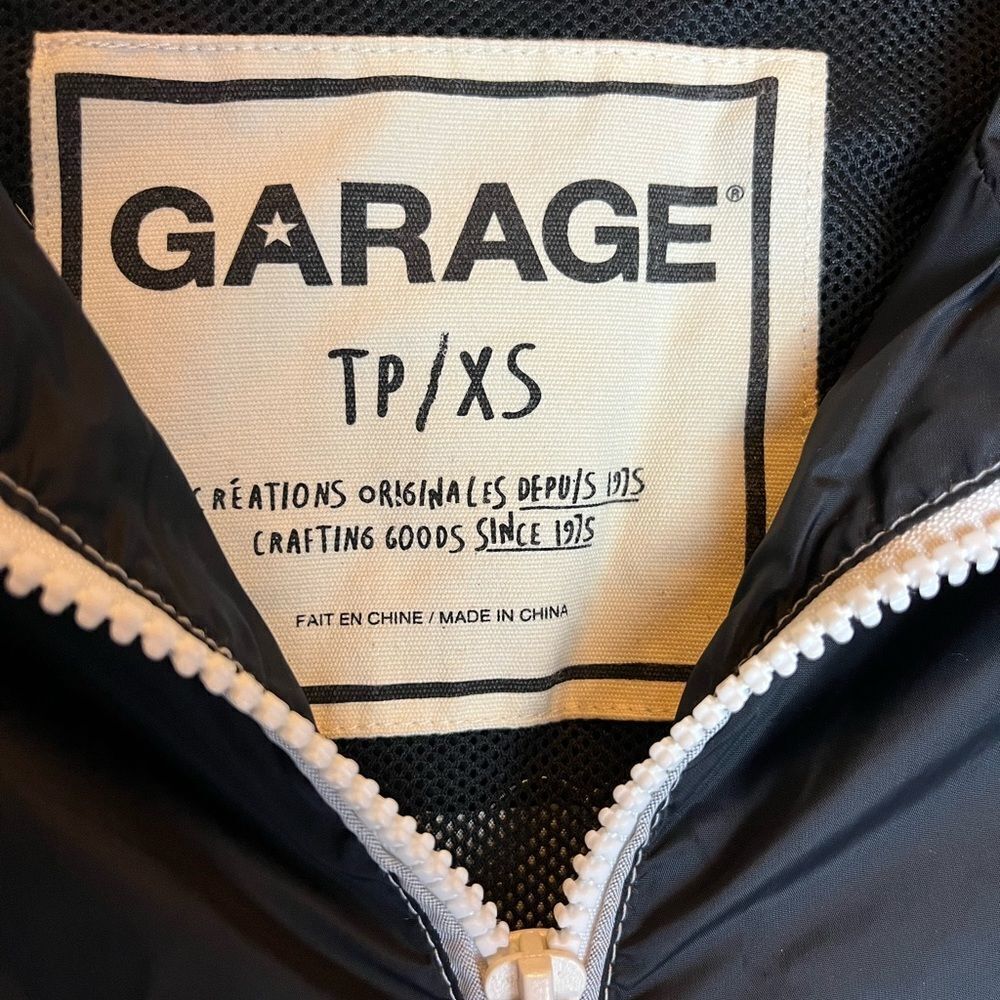 GARAGE Women’s XS Lightweight Casual Gray and Black Jacket with Hood Mes… - Picture 6 of 8